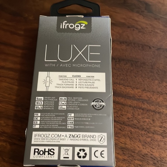 Earbuds - Picture 2 of 3